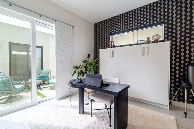 460 Palladium Boulevard, Palm Springs, CA 92262