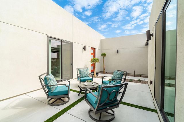 460 Palladium Boulevard, Palm Springs, CA 92262