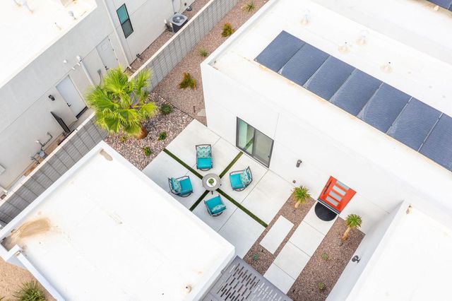 460 Palladium Boulevard, Palm Springs, CA 92262