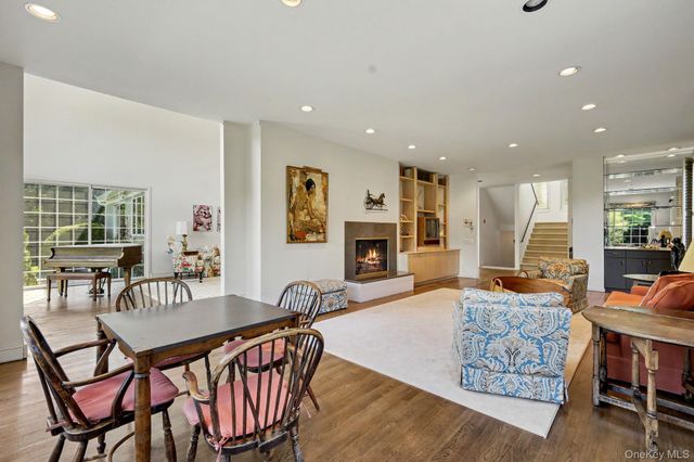 3 Pondview W, Purchase, NY 10577
