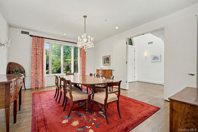 3 Pondview W, Purchase, NY 10577