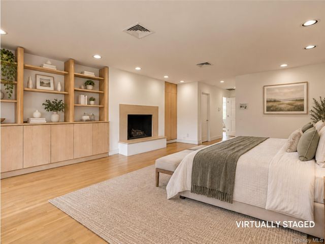 3 Pondview W, Purchase, NY 10577