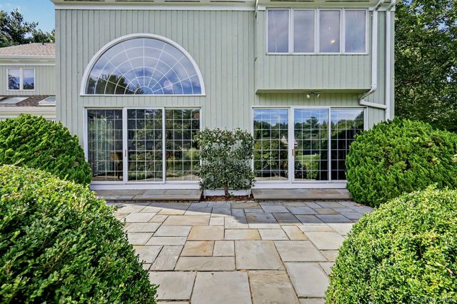 3 Pondview W, Purchase, NY 10577