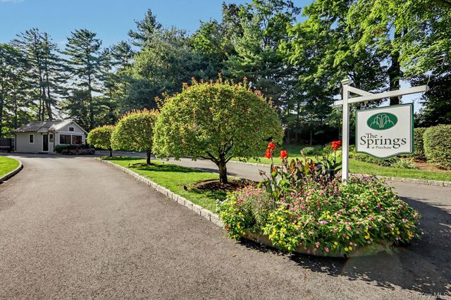 3 Pondview W, Purchase, NY 10577