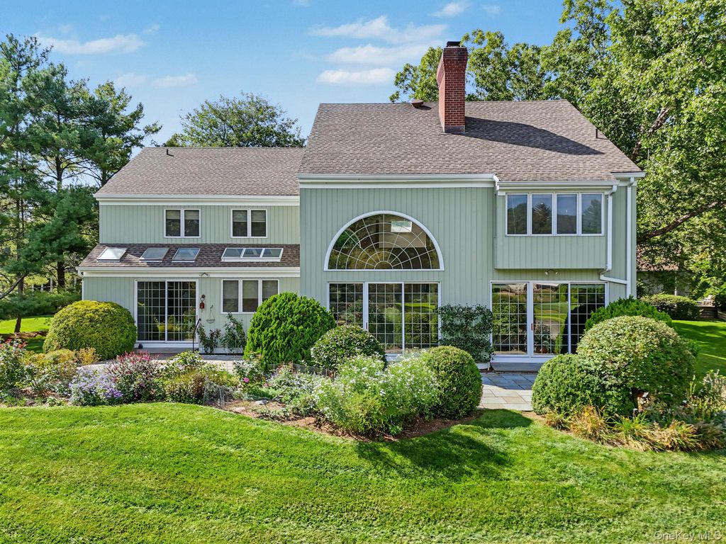 3 Pondview W, Purchase, NY 10577 — photo 2