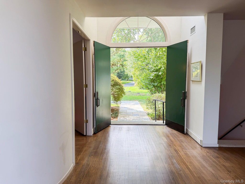 3 Pondview W, Purchase, NY 10577 — photo 5