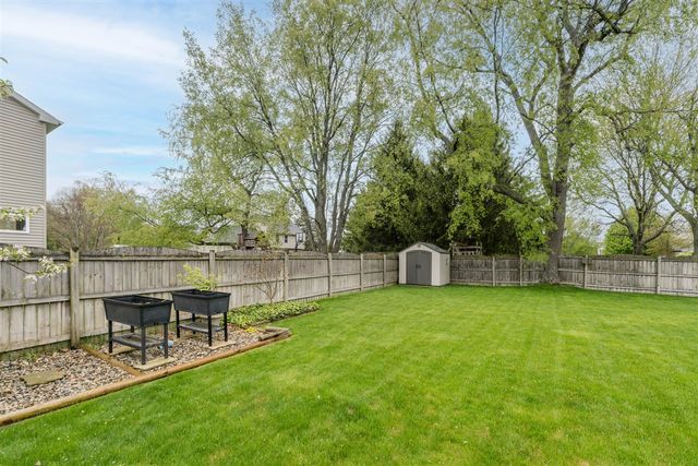 5680 Attleberry Avenue, Kalamazoo, MI 49009