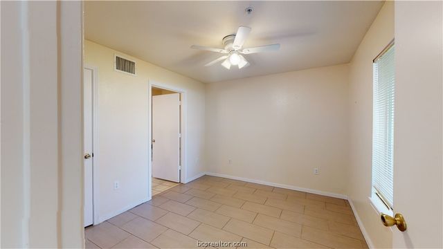 529 Southwest Parkway 102 Room C, College Station, TX 77840