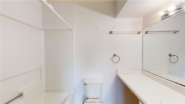 529 Southwest Parkway 102 Room C, College Station, TX 77840