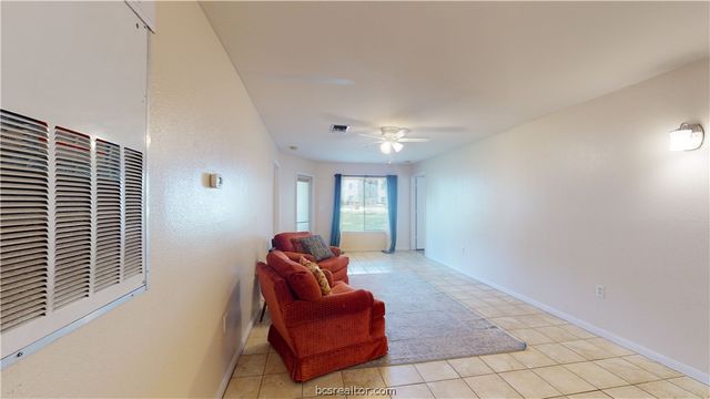 529 Southwest Parkway 102 Room C, College Station, TX 77840