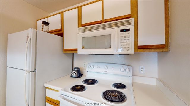 529 Southwest Parkway 102 Room C, College Station, TX 77840