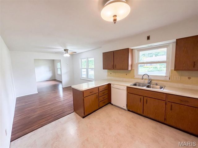 1621 Christy Drive, St Charles, MO 63303