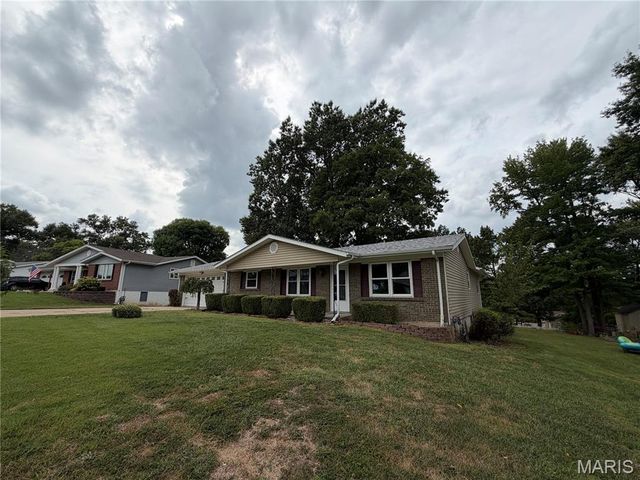 1621 Christy Drive, St Charles, MO 63303