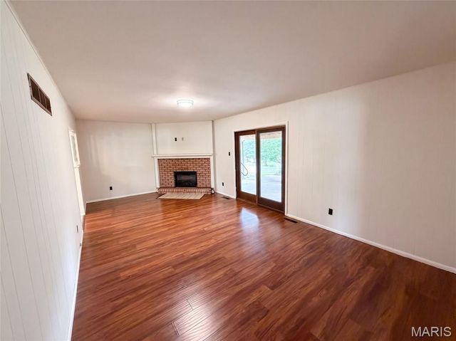 1621 Christy Drive, St Charles, MO 63303