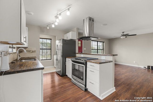 809 Nevada St, San Antonio, TX 78203