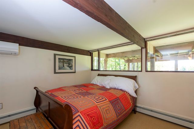 1877 Willard Road, Hartford, VT 05059