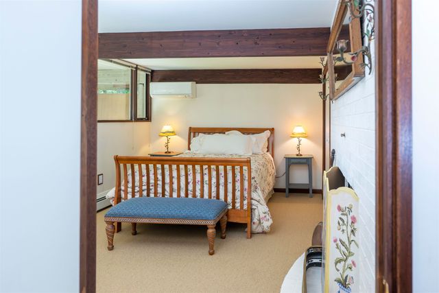 1877 Willard Road, Hartford, VT 05059