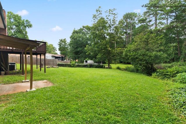 1492 Tanglewood NW Way, Conyers, GA 30012