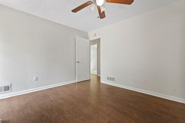 1492 Tanglewood NW Way, Conyers, GA 30012