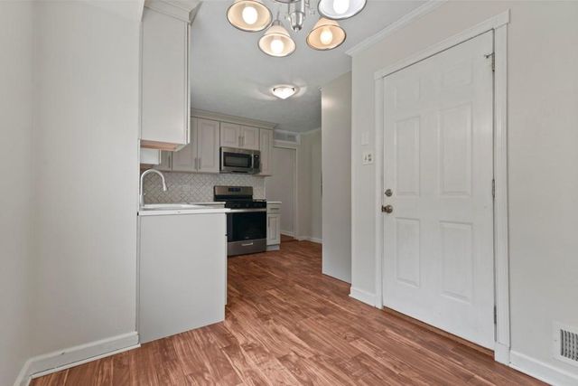 1492 Tanglewood NW Way, Conyers, GA 30012