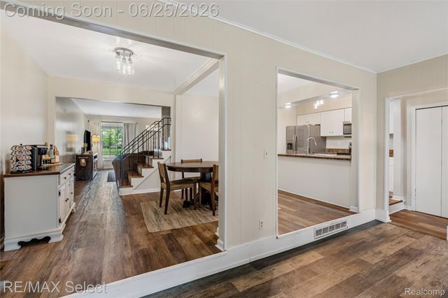 13031 Lockmoor Drive, Grand Blanc, MI 48439
