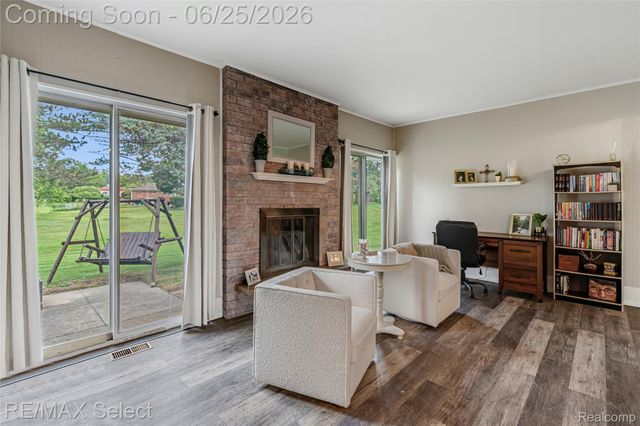 13031 Lockmoor Drive, Grand Blanc, MI 48439