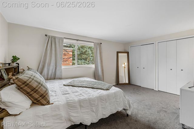 13031 Lockmoor Drive, Grand Blanc, MI 48439