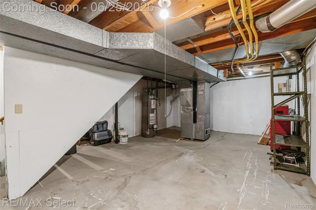 13031 Lockmoor Drive, Grand Blanc, MI 48439