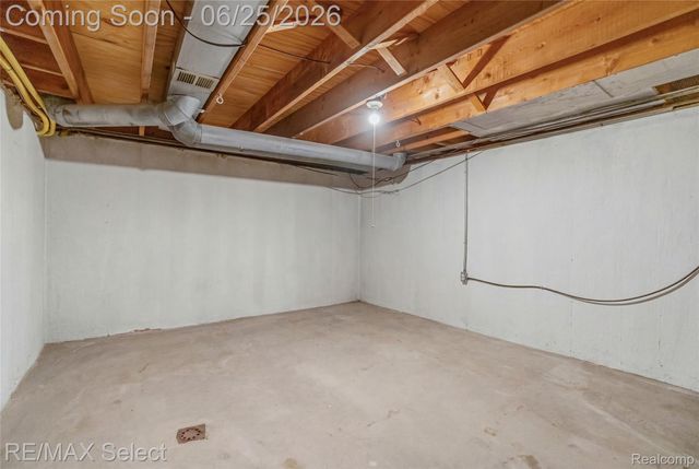 13031 Lockmoor Drive, Grand Blanc, MI 48439