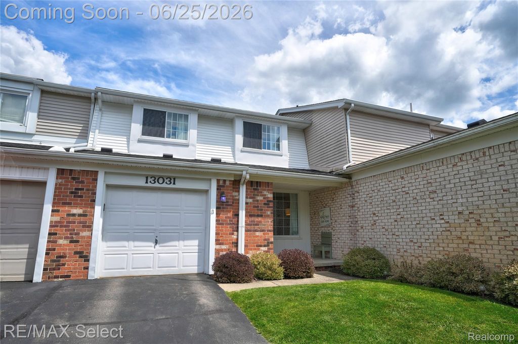 13031 Lockmoor Drive, Grand Blanc, MI 48439