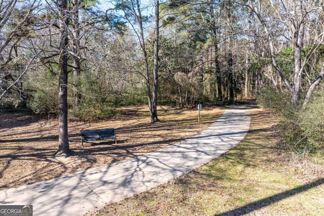 2413 Charleston Oaks Lane, Decatur, GA 30030