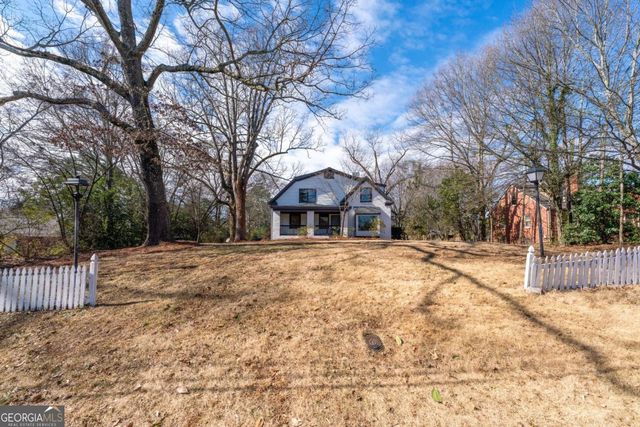 2413 Charleston Oaks Lane, Decatur, GA 30030