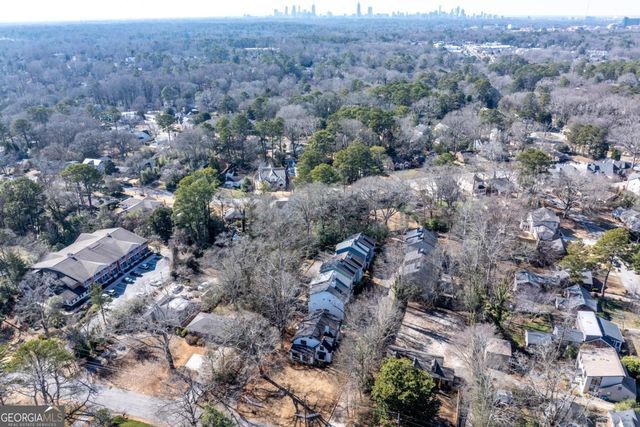 2413 Charleston Oaks Lane, Decatur, GA 30030