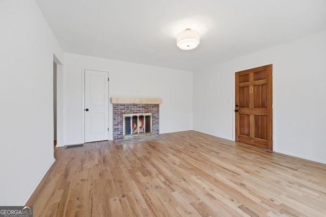 2413 Charleston Oaks Lane, Decatur, GA 30030