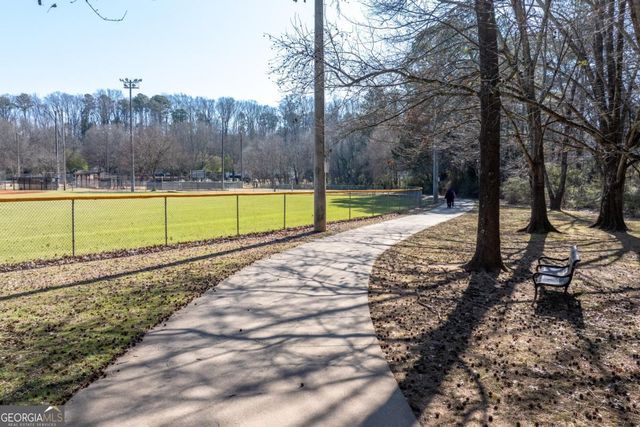 2413 Charleston Oaks Lane, Decatur, GA 30030