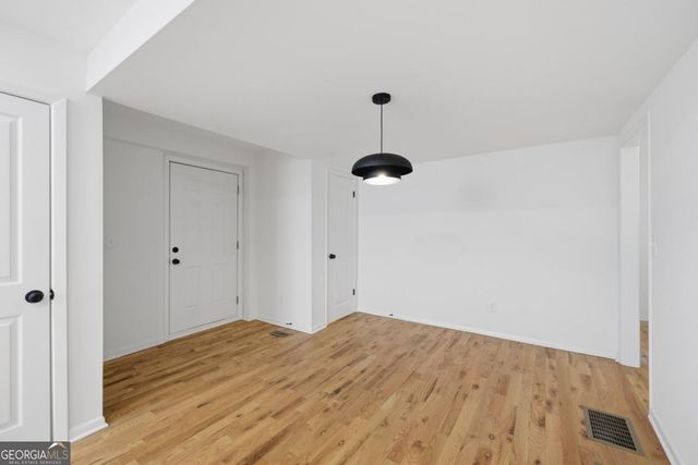 2413 Charleston Oaks Lane, Decatur, GA 30030