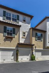 306 Dewdrop, Irvine, CA 92603