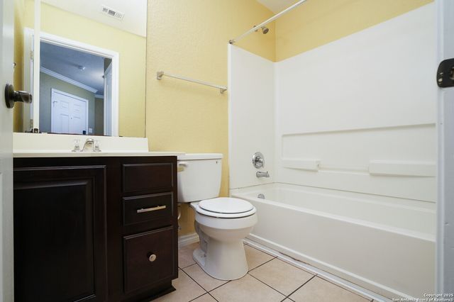 631 Sanderling, San Antonio, TX 78245