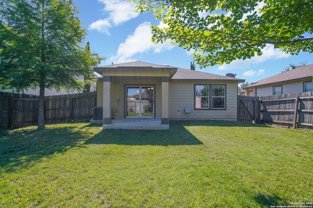 631 Sanderling, San Antonio, TX 78245