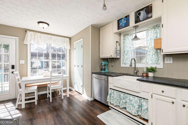 3998 Verbena Drive NW, Kennesaw, GA 30144