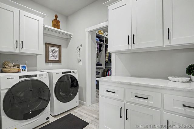 13838 S 21st Street E, Bixby, OK 74008