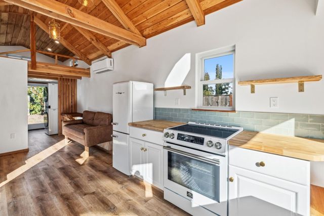 15 Braemoor Drive, Santa Cruz, CA 95060