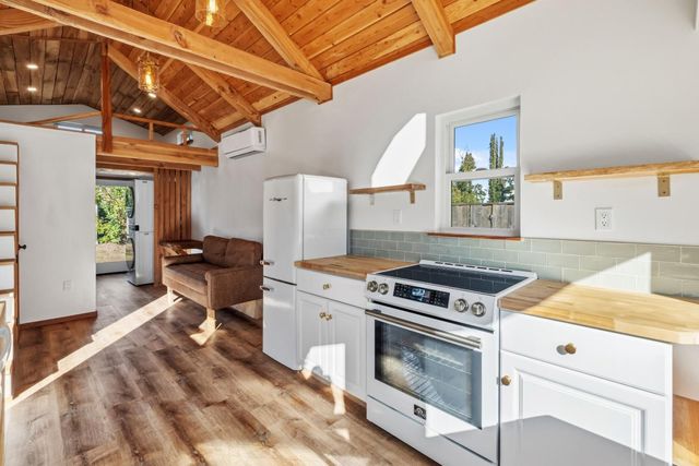 15 Braemoor Drive, Santa Cruz, CA 95060