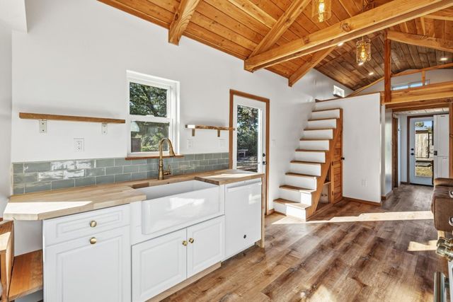 15 Braemoor Drive, Santa Cruz, CA 95060