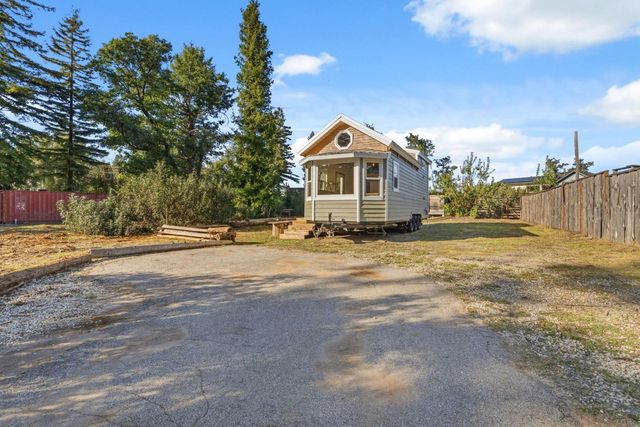 15 Braemoor Drive, Santa Cruz, CA 95060