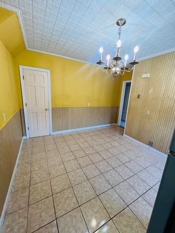 316 Sutton Street 2, North Andover, MA 01845