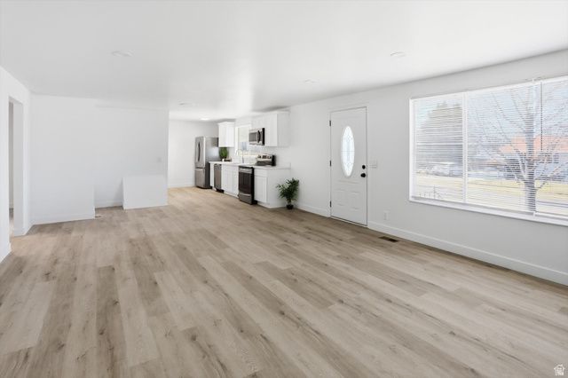 372 N OVERLAND, Tooele, UT 84074