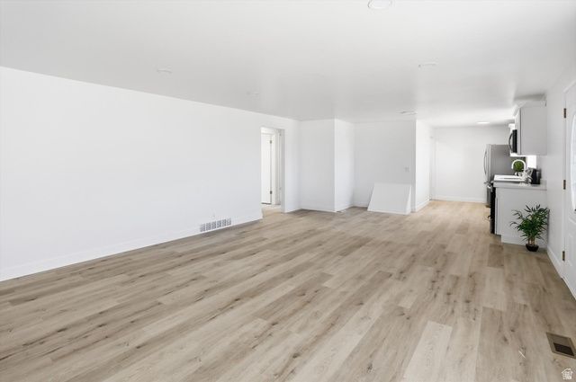 372 N OVERLAND, Tooele, UT 84074