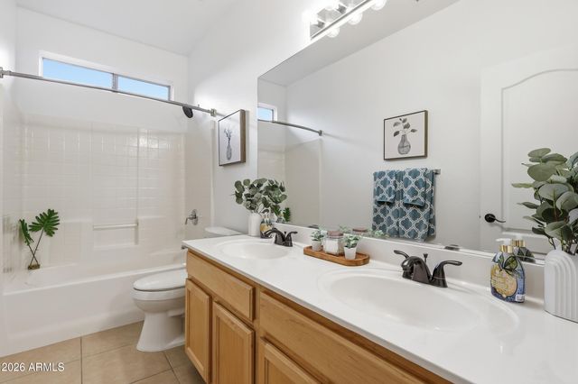 5377 W JUPITER Way, Chandler, AZ 85226