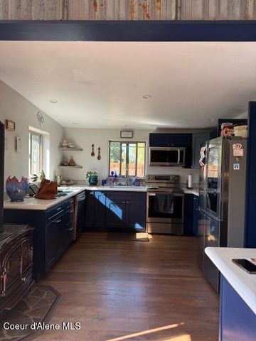 907 Ruth Ave, Sandpoint, ID 83864